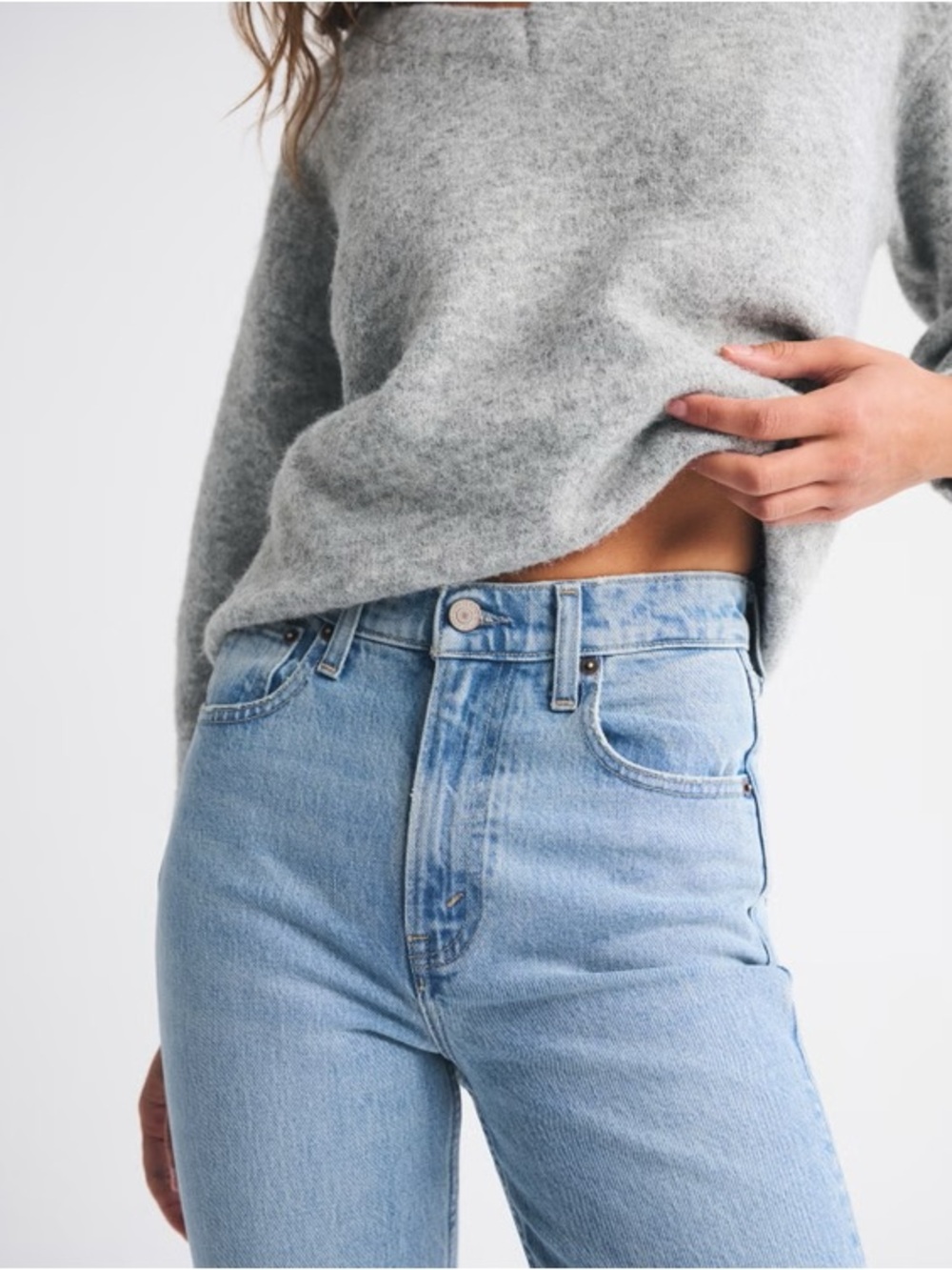 Abercrombie Ultra High Rise 90s Straight Jean